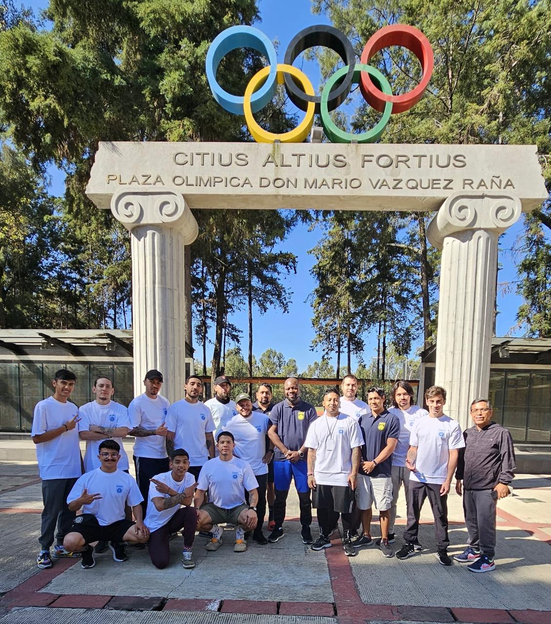 Acreditación de los 3 primeros entrenadores Academia  FIG  1 de Parkour: Jerry Lobo Brenes ,Jorge Eduardo Gutiérrez Piedra,Carlos Castro Corrales